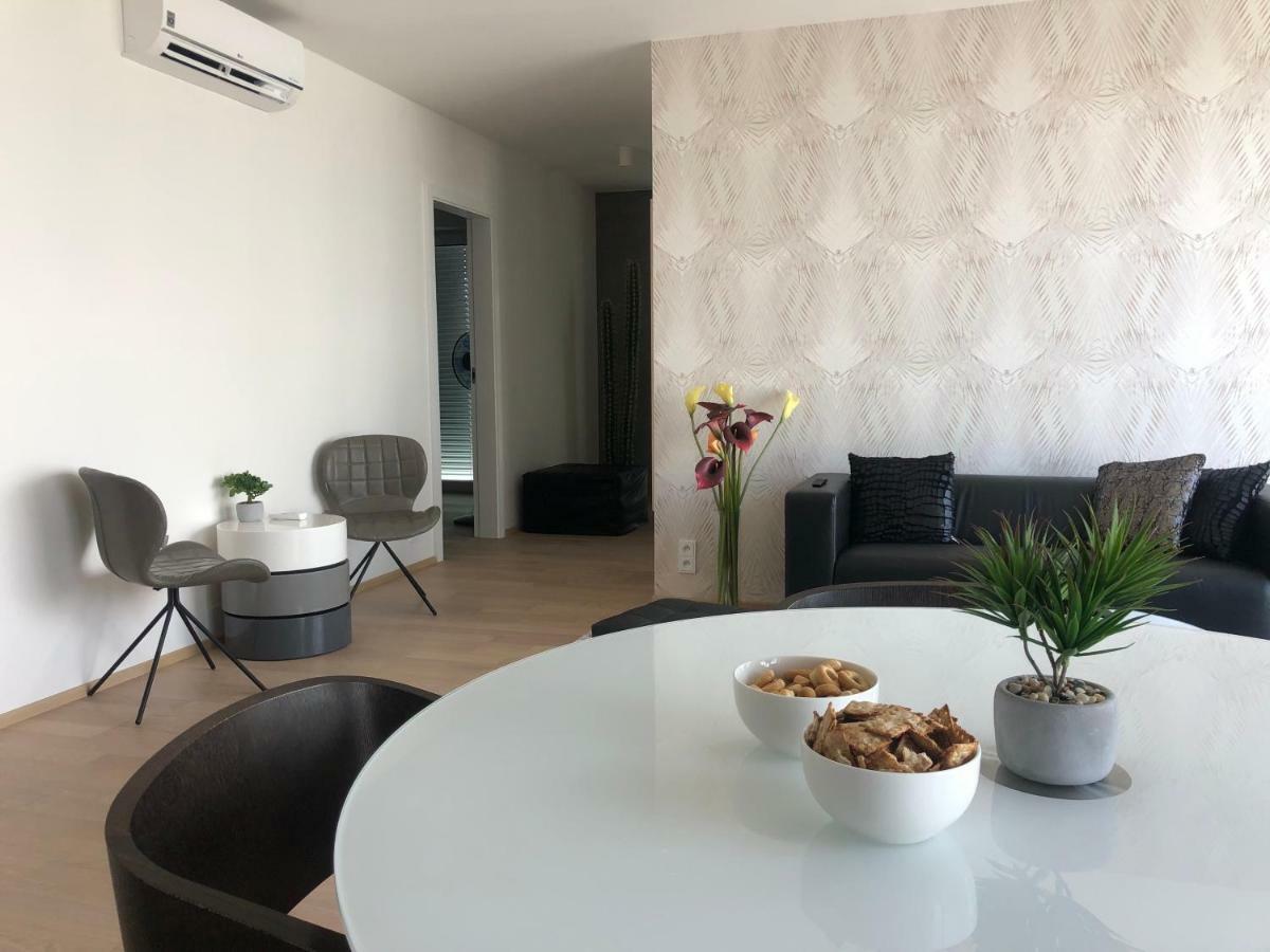 7Th Heaven Apartments Brno Exterior photo